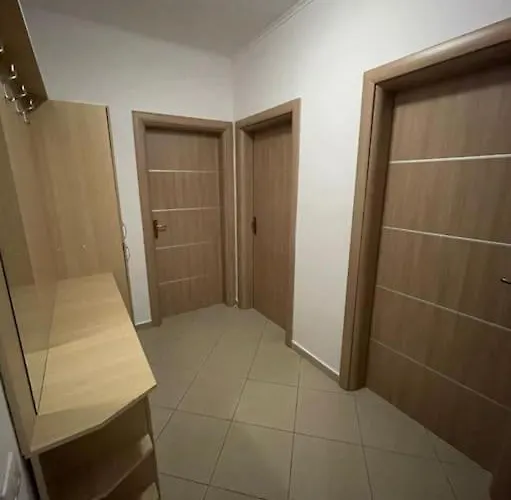 Lovely 2 Bedroom Unit With View Golem (Tirana)